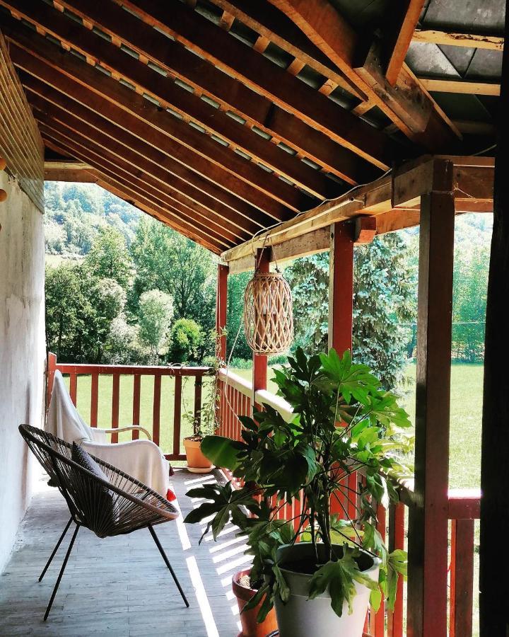 Abury, Tables Et Chambres , Randos Et Bien Etre A La Montagne Barcus Exterior photo
