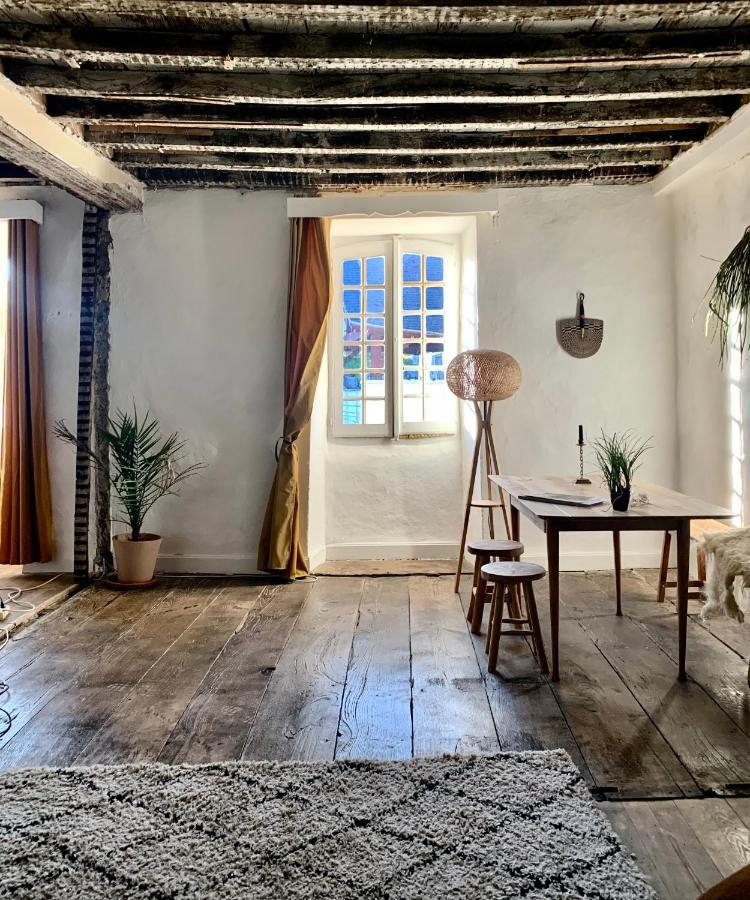 Abury, Tables Et Chambres , Randos Et Bien Etre A La Montagne Barcus Exterior photo